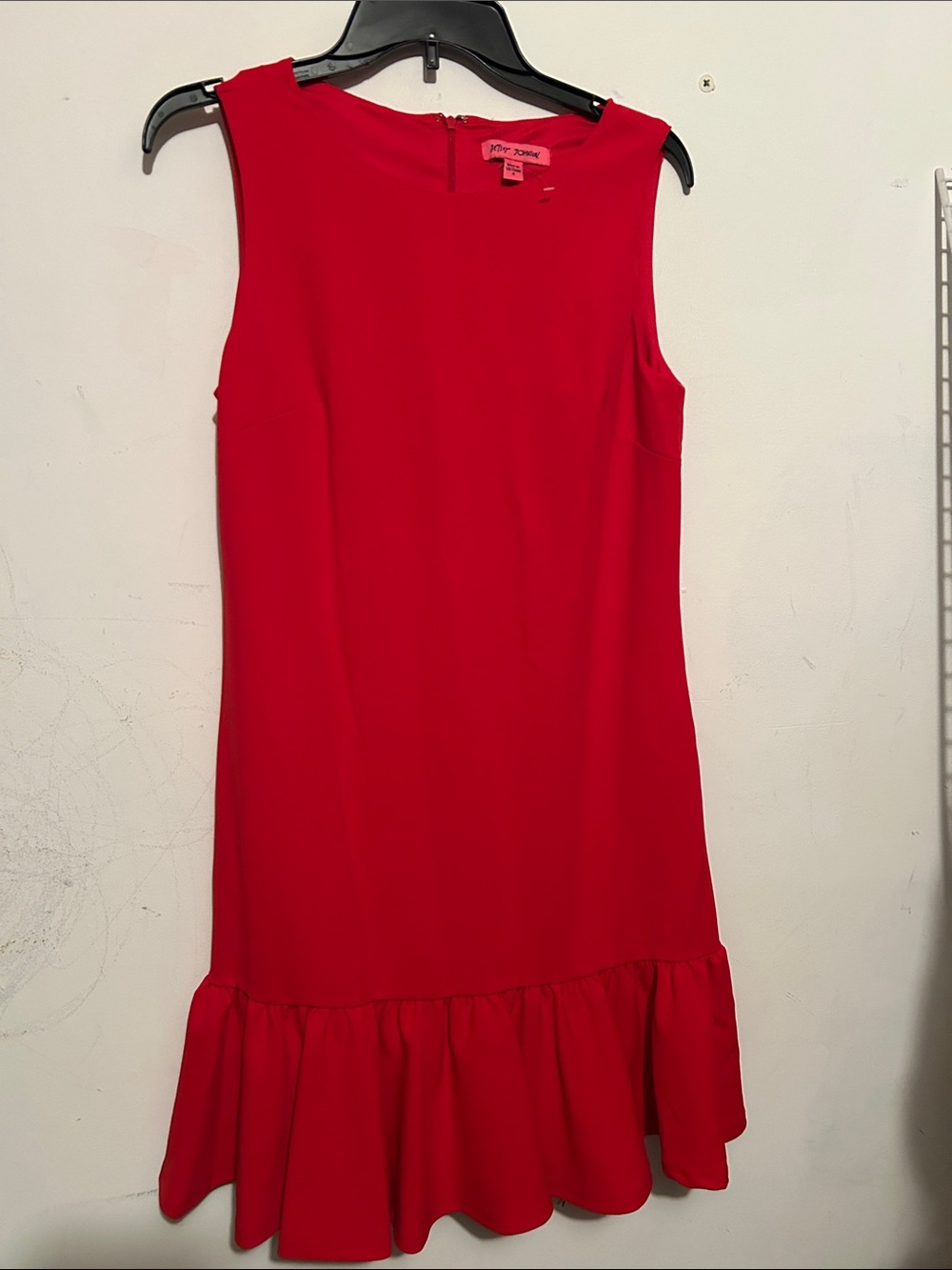 Betsey Johnson Red Sleeveless Ruffle-Hem Shift Dress
